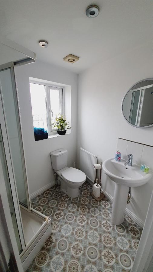 Beach Break Aberavon Holiday Home By The Sea Port Talbot Buitenkant foto